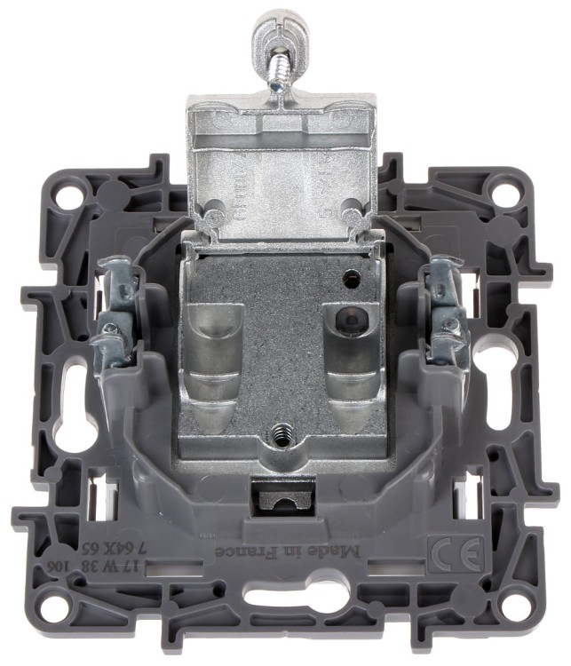 GNIAZDO KOŃCOWE LE-764565 R-TV SAT Niloe LEGRAND-1343760
