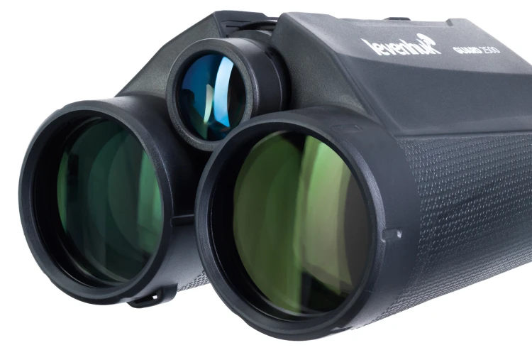 Lornetka z dalmierzem Levenhuk Guard 2500-1546399