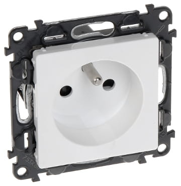 GNIAZDO POJEDYNCZE LE-753180 Valena Life 230V 16A LEGRAND-1347050
